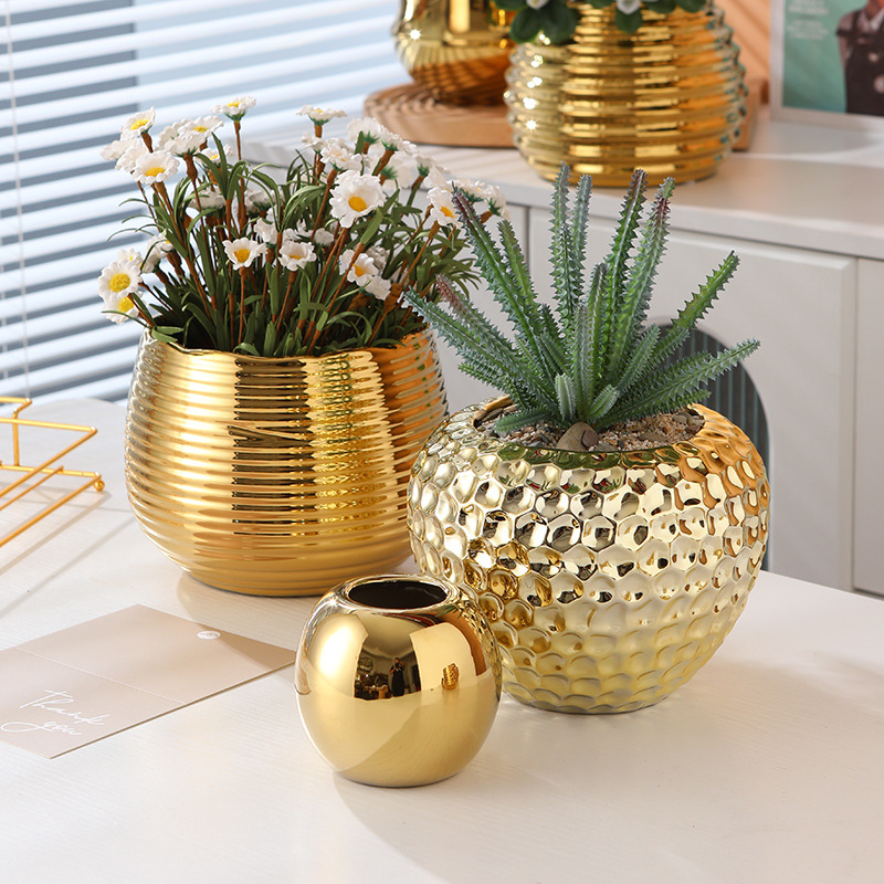 Office gold ceramic flower pot - Plant Parent review and price
